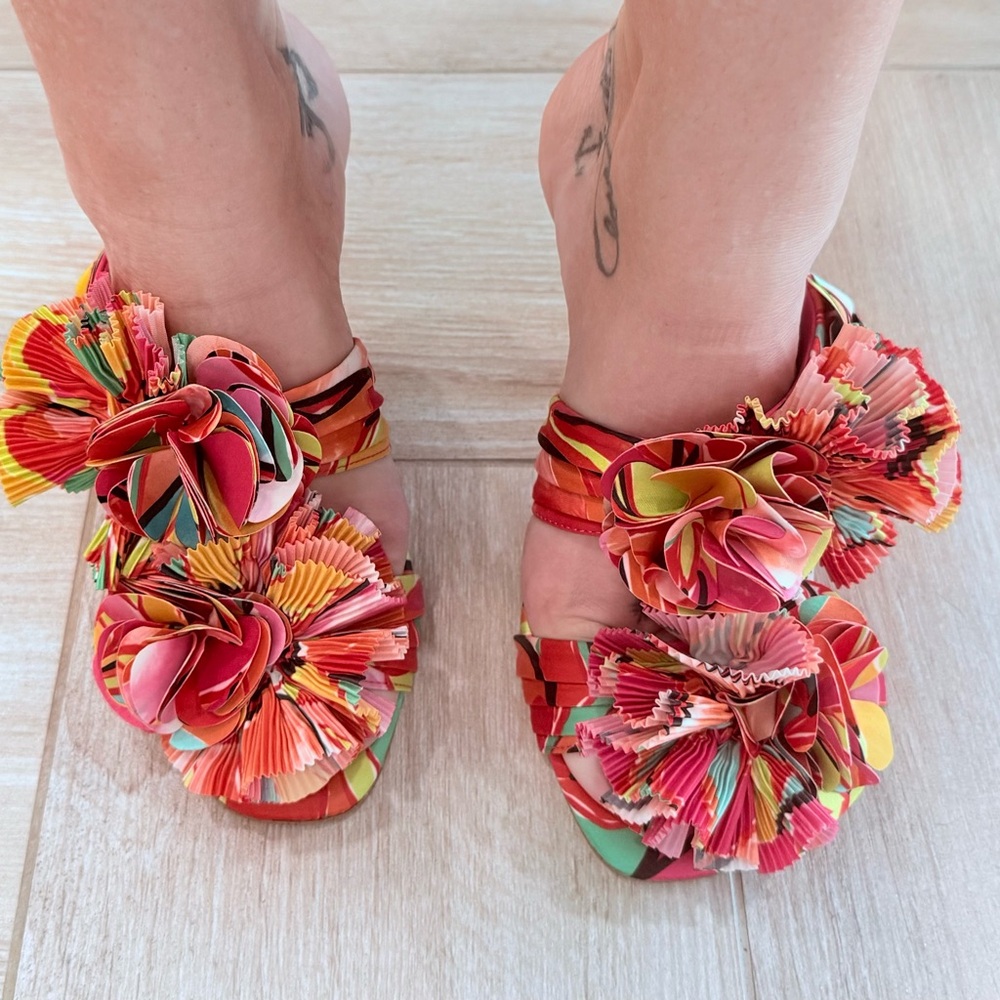 Gianni Bini Multicolor Floral Pleated Heeled Mules